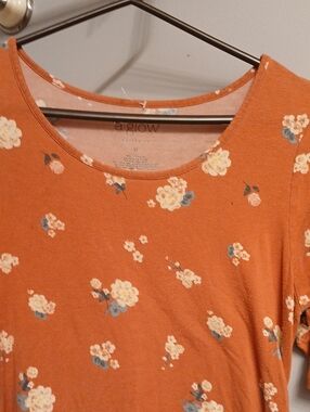 a:glow Rust Orange Floral Scoop Neck Short Sleeve Top